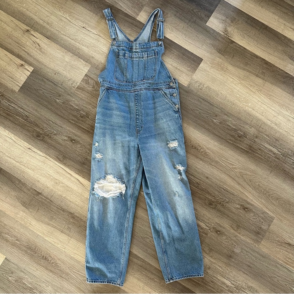 Abercrombie and Fitch Distressed overalls, XL